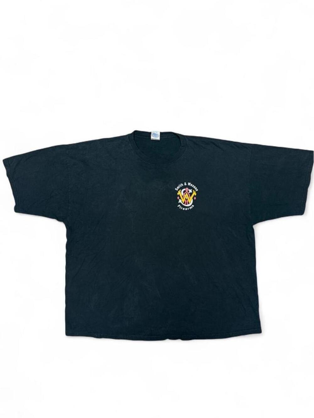 Gildan Men's Black Tshirt